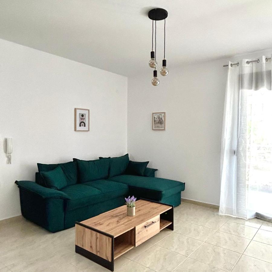 Infinity Suites Kallithea  外观 照片